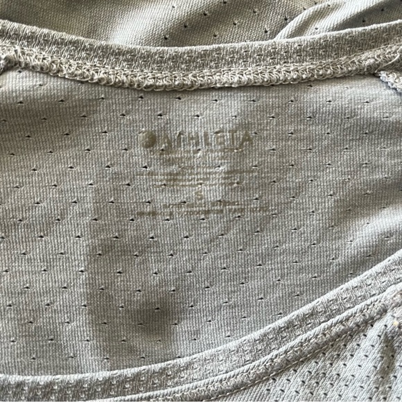 Athleta workout tee shirt - Picture 5 of 5